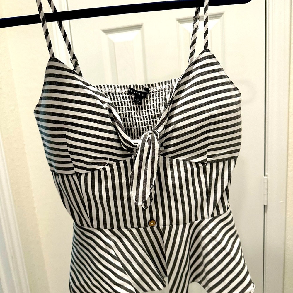 White and grey cute bell top white side zipper